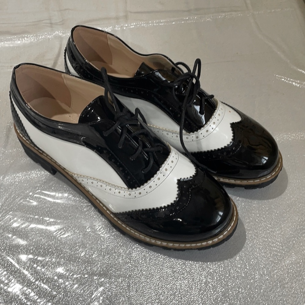 Shoes vintage style *brand new*